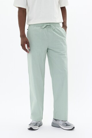Regular Pantalon 'Barton' Matinique en vert : devant