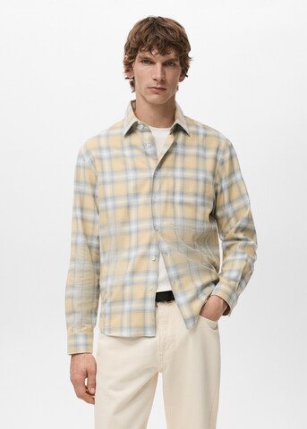 MANGO MAN Regular fit Button Up Shirt 'Sohoa' in Yellow: front