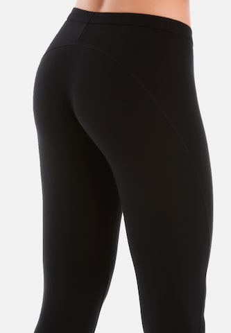 Skinny Leggings de la TEYLI pe negru
