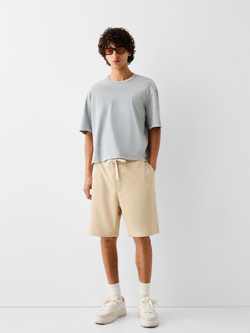 Bershka Loosefit Shorts in Beige