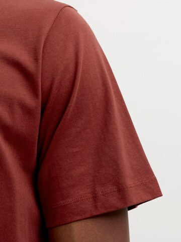 JACK & JONES Slim Fit T-Shirt in Rot