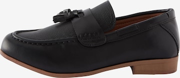 Chaussure basse Next en noir : devant