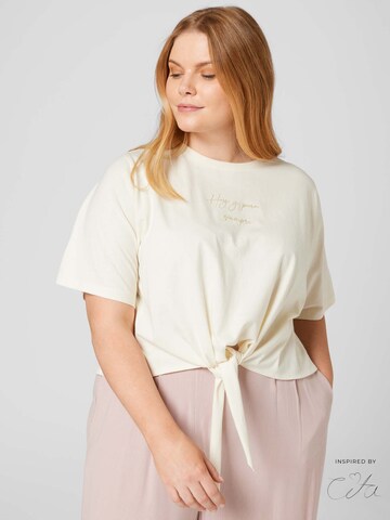 T-shirt 'Sierra' Guido Maria Kretschmer Curvy en beige : devant