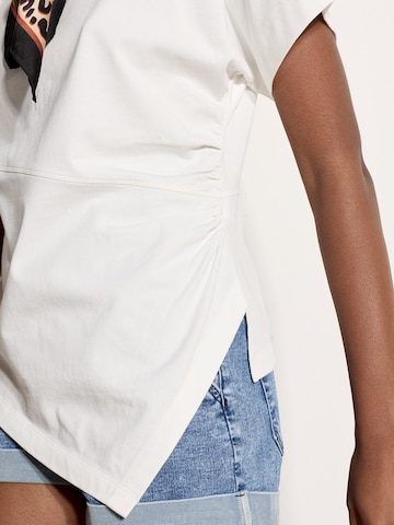 T-shirt ' ' Apricot en blanc