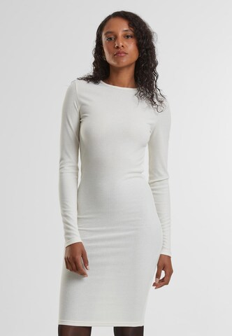 Abito in maglia di Urban Classics in bianco: frontale