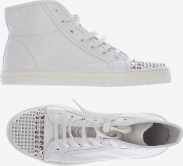 Gucci Sneakers & Trainers in 36,5 in White: front