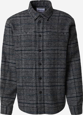 DAN FOX APPAREL - Ajuste regular Camisa 'Nevio' en gris: frente