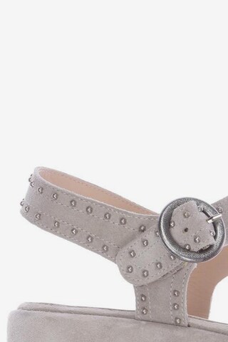 Pertini Sandals & High-Heeled Sandals in 41 in Grey
