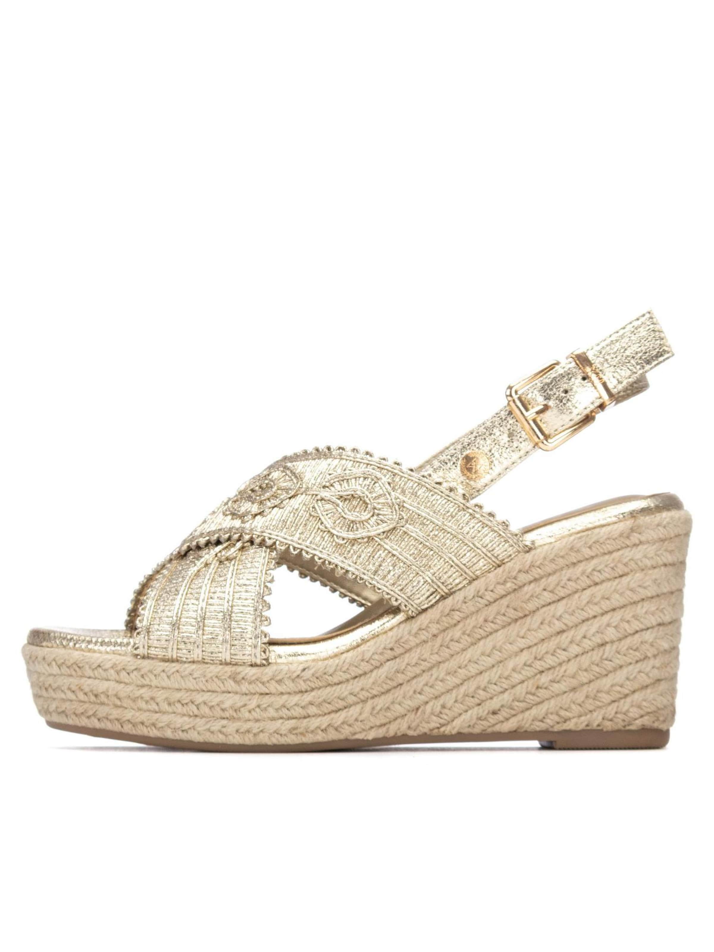 Xti - Sandalias en oro: frente