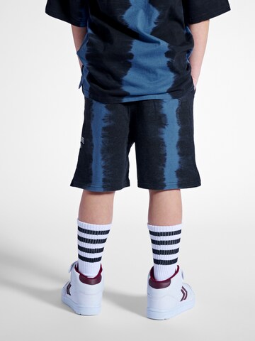 SOMETIME SOON Regular Shorts in Blau