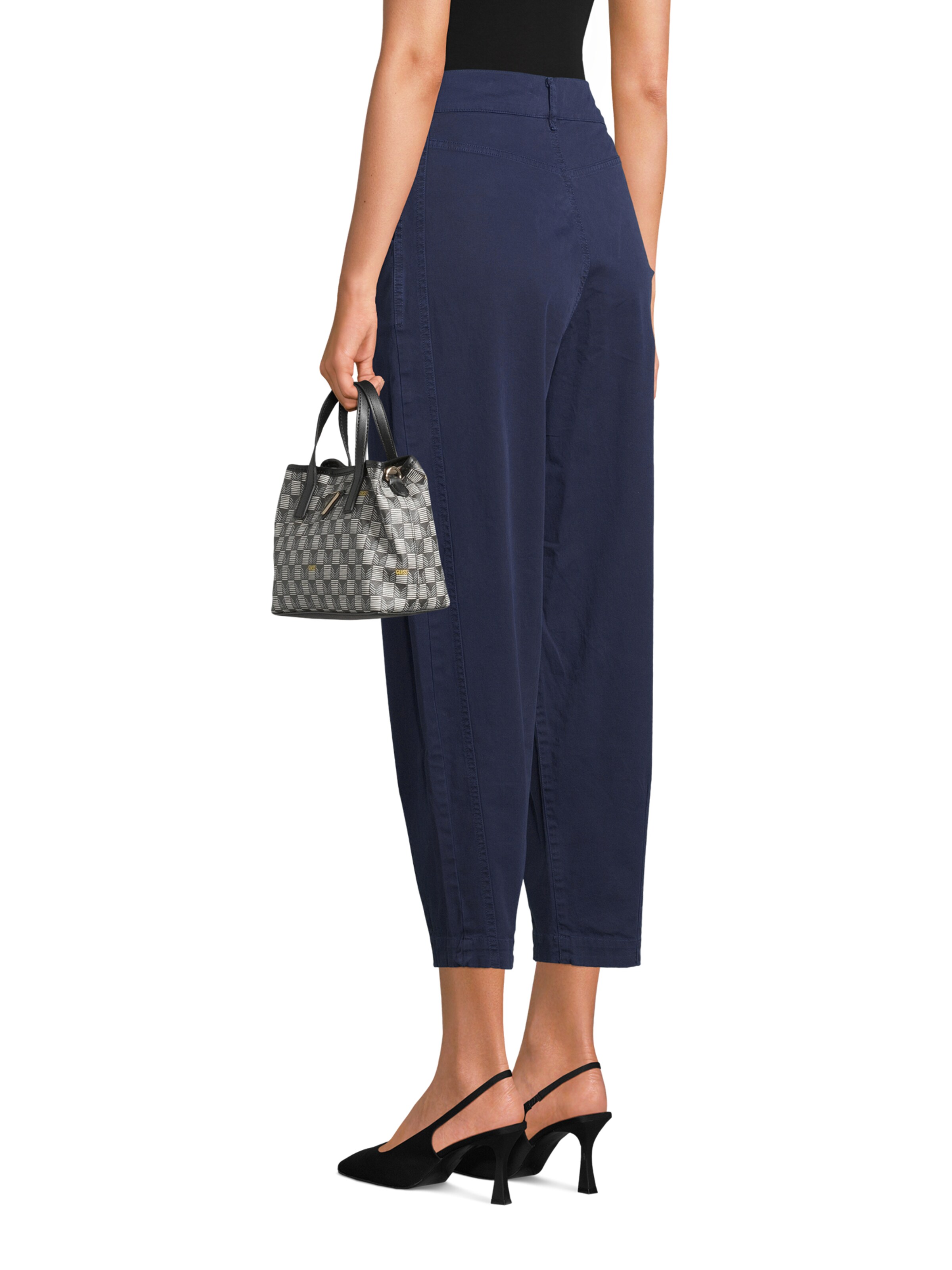 GUESS Сумки в Черный