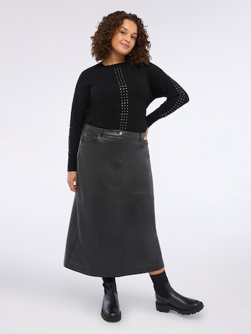 Fiorella Rubino Skirt in Black: front