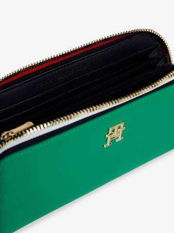 Portamonete 'Essential' di TOMMY HILFIGER in verde