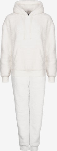 Loungeable Loungewear in Beige: front