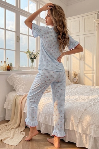 Trendyol Pyjama in Blauw