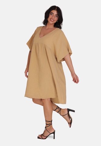 Abito estivo di Elara in beige