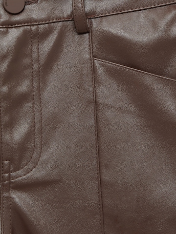 Regular Pantalon Pull&Bear en marron