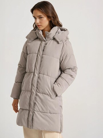 Manteau d’hiver Funky Buddha en gris : devant