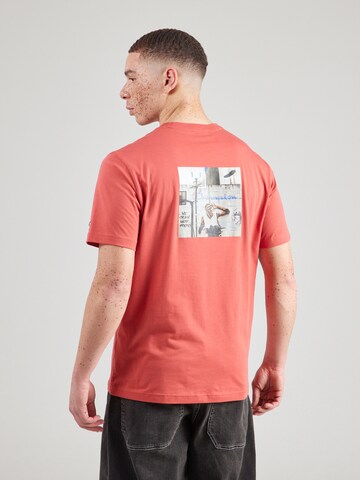 Champion Authentic Athletic Apparel Футболка в Красный: спереди