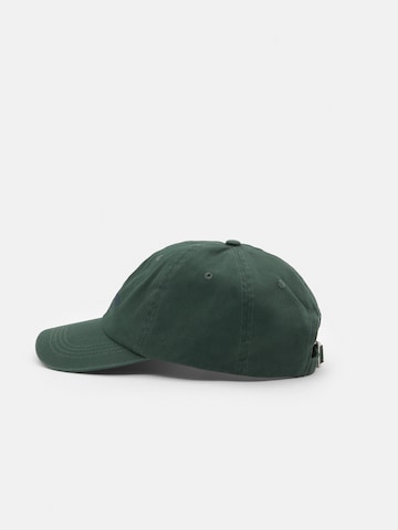 Pull&Bear Cap 'MONTEREY COUNTY' in Green