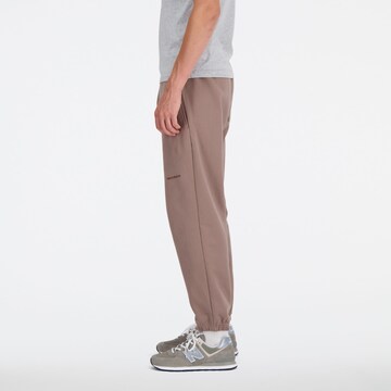 Effilé Pantalon new balance en marron