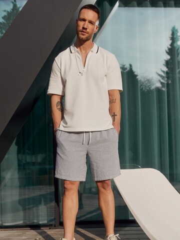 DAN FOX APPAREL Regular Shorts 'Nino' in Blau