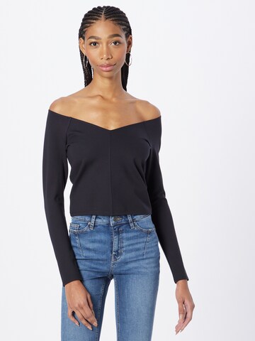 T-shirt Abercrombie & Fitch en noir : devant