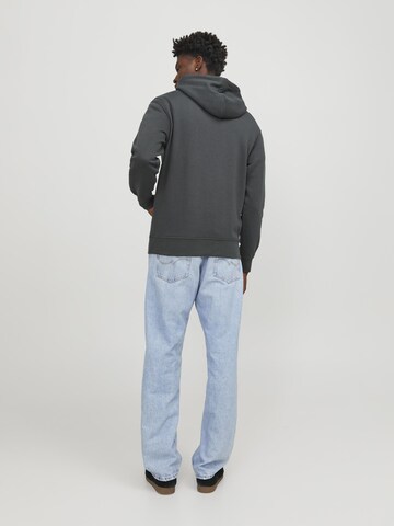 Sweat-shirt 'Vesterbro' JACK & JONES en gris