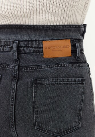 TOPTOP STUDIO Loosefit Jeans in Zwart