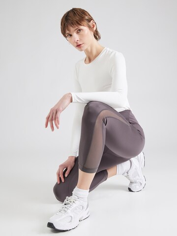 EA7 Emporio Armani Skinny Sportovní kalhoty – šedá