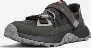 Sneaker bassa 'Drift Trail' di CAMPER in grigio: frontale