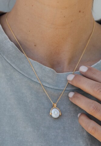 Haze&Glory Necklace in Gold: front
