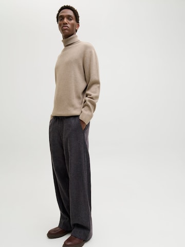 regular Pantaloni con piega frontale 'JJ' di JACK & JONES in grigio