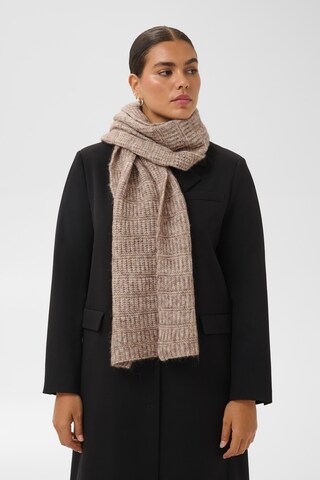 KAFFE CURVE Sjaal in Beige
