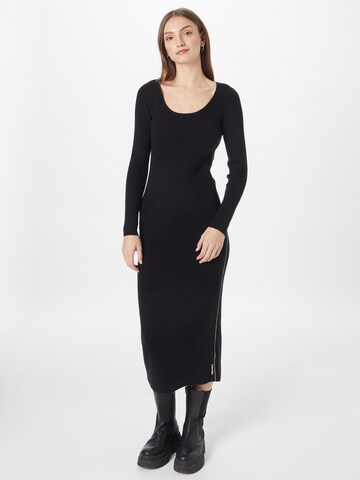 Calvin Klein - Vestido de punto en negro: frente