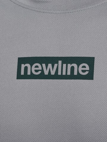 Newline Functioneel shirt 'CHARGE' in Grijs