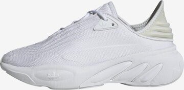 Baskets basses 'Adifom SLTN' ADIDAS ORIGINALS en blanc : devant