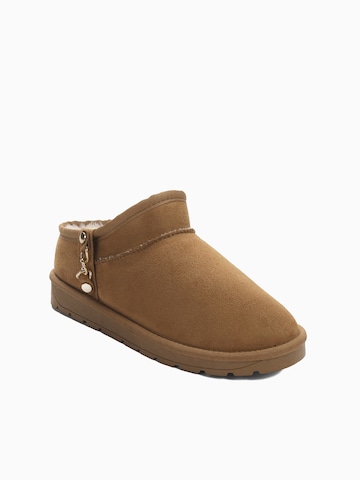 Stivale 'IDALIA' di Island Boot in marrone: frontale