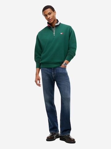 Pullover 'DM0DM23605' di Tommy Jeans in verde