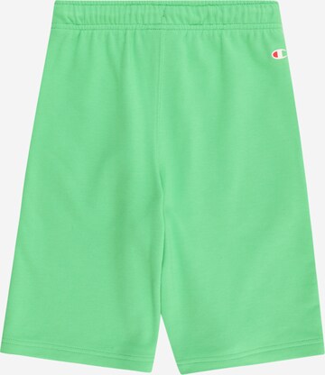 Regular Pantaloni de la Champion Authentic Athletic Apparel pe verde