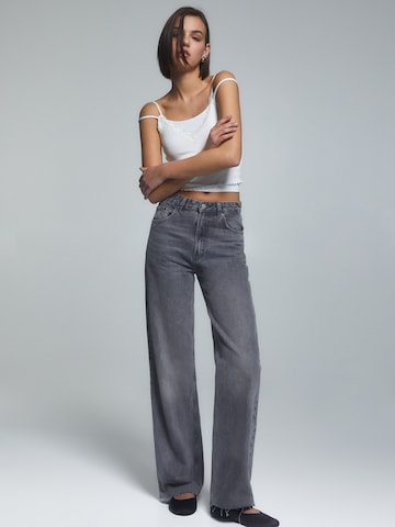 Loosefit Jeans di Pull&Bear in grigio