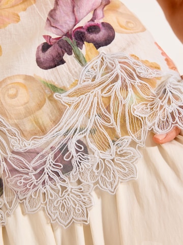 Lipsy - Blusa en beige