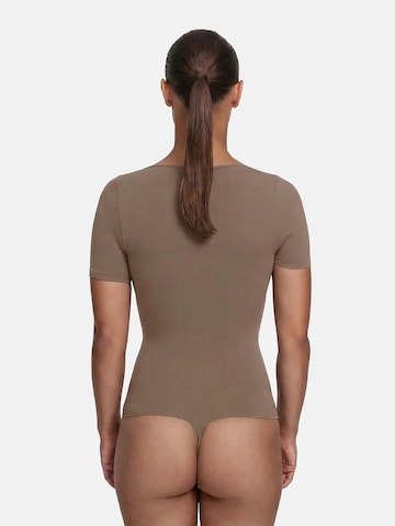 cfab Shaping bodysuit 'T-Shirt Bodysuit Sculpting Shapewear mit String' in Brown