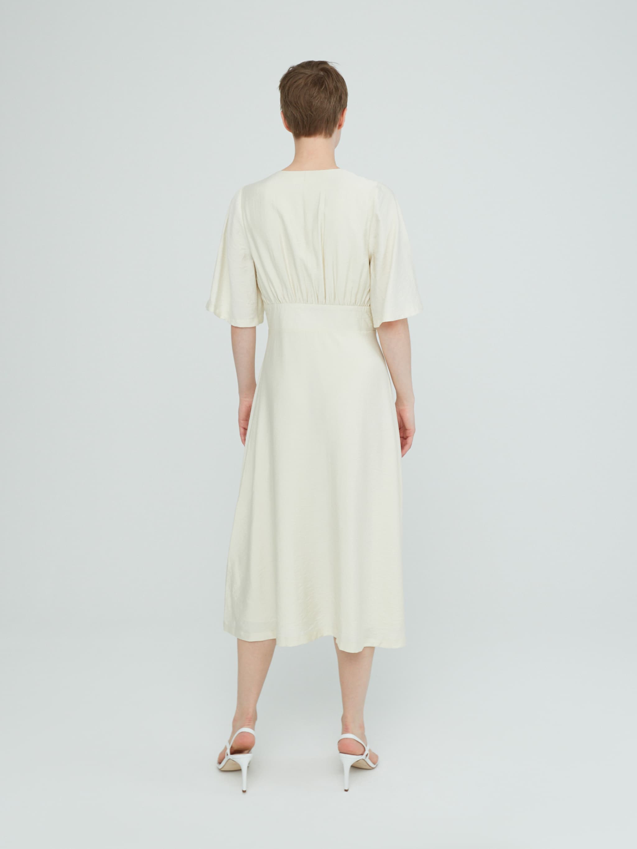 EDITED Produits Robe 'Vera' blanc