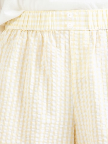 Pantaloni de pijama 'Seersucker' de la Hunkemöller pe galben