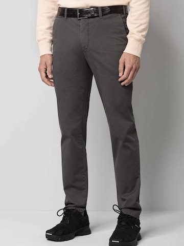 MEYER Regular Chino trousers in Grey: front