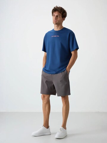 Tommy Life T-Shirts in Blau