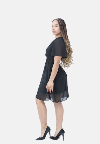 Elara Kleid in Schwarz