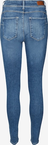 VERO MODA Slimfit Jeans 'Embrace' in Blau
