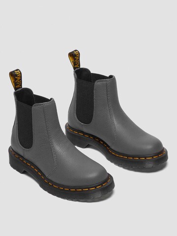 Dr. Martens Ботинки челси в Серый